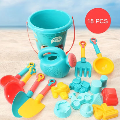 18 pieces of beach toys